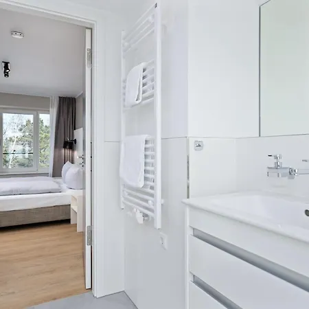 Strandresidenzen Strandresidenzen Haus Daenholm 2 5 דירה בינץ